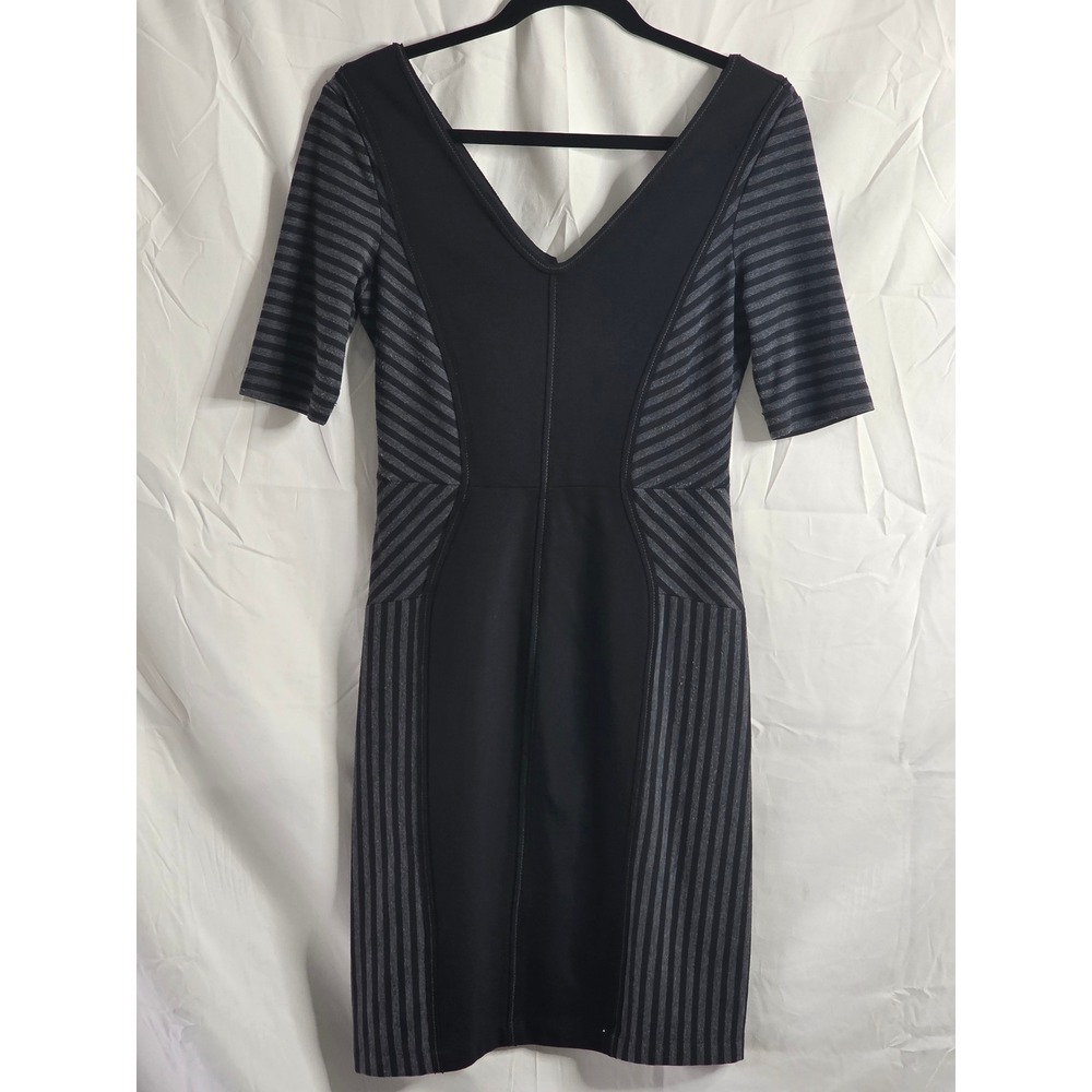 BCBGMAXAZRIA Black Grey Striped V-Neck Sheath Bandage Dress Small Bodycon Zip